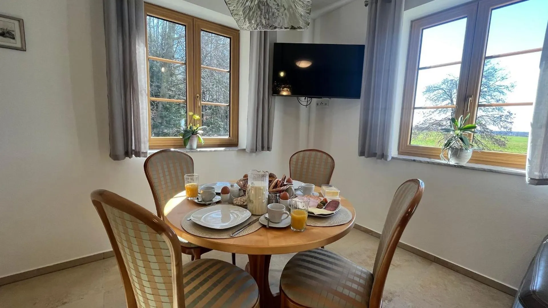 Country house Gaestehaus Eicherhof Forstern